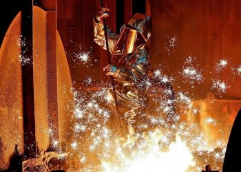 Mức thuế carbon đề xuất của EU nhận được phản ứng trái chiều từ ngành công nghiệp