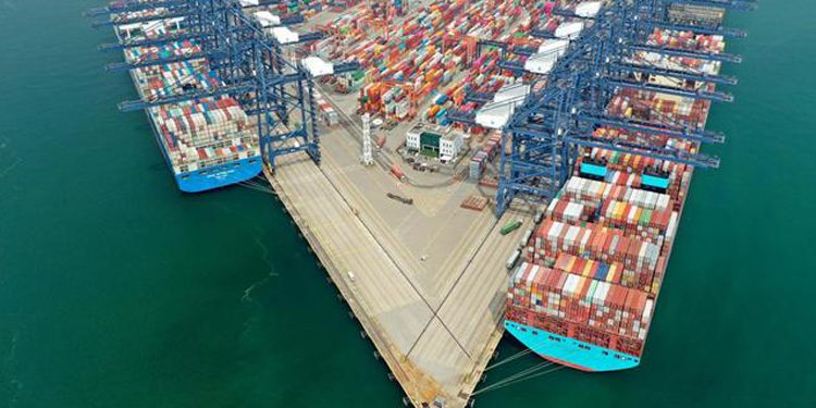 ViMoney - cuoc khung hoang moi cua nganh van tai toan cau 1.jpg