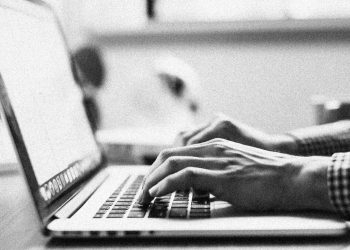 4 phong cách email chứng minh tương lai với tư cách là nhà lãnh đạo trong thời đại làm việc từ xa