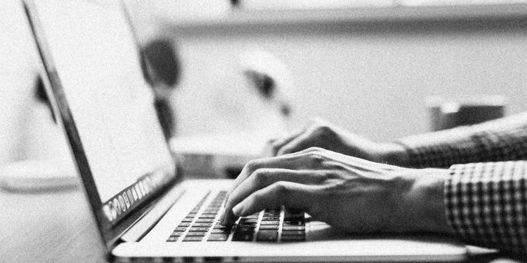 4 phong cách email chứng minh tương lai với tư cách là nhà lãnh đạo trong thời đại làm việc từ xa