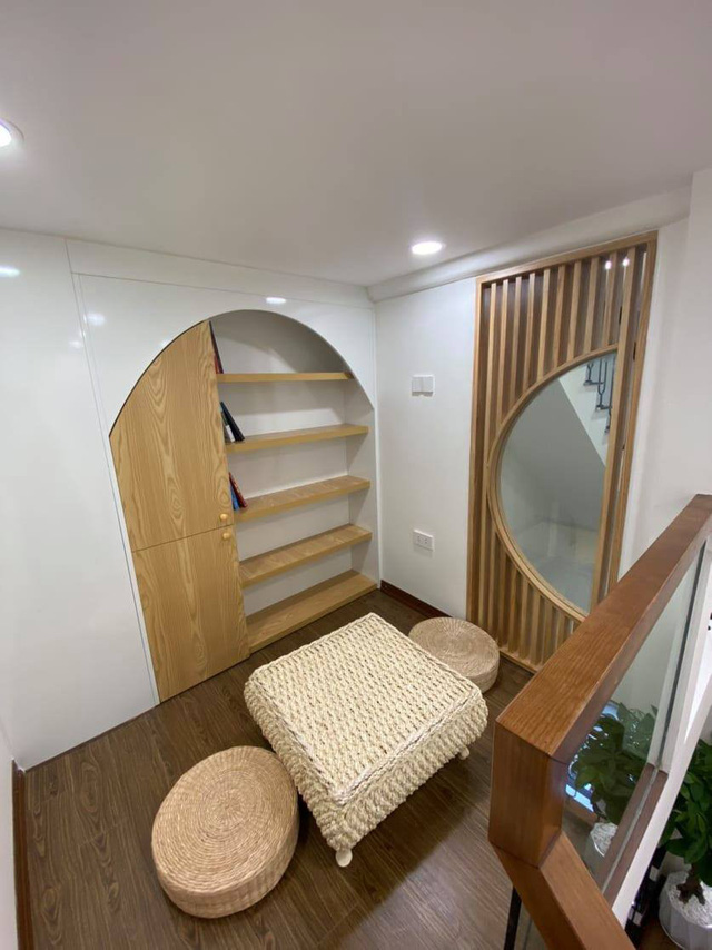 Đôi vợ chồng trẻ xây ngôi nhà nhỏ mà có võ chỉ rộng 30m2 mà như rộng tới 60m2 khiến ai cũng ngỡ ngàng - Ảnh 7. Đôi vợ chồng trẻ xây ngôi nhà nhỏ mà có võ chỉ rộng 30m2 mà như rộng tới 60m2 khiến ai cũng ngỡ ngàng - Ảnh 7.