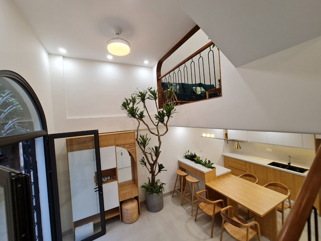 Đôi vợ chồng trẻ xây ngôi nhà nhỏ có võ chỉ rộng 30m2 mà như rộng tới 60m2 khiến ai cũng ngỡ ngàng - Ảnh 14. Đôi vợ chồng trẻ xây ngôi nhà nhỏ có võ chỉ rộng 30m2 mà như rộng tới 60m2 khiến ai cũng ngỡ ngàng - Ảnh 14.