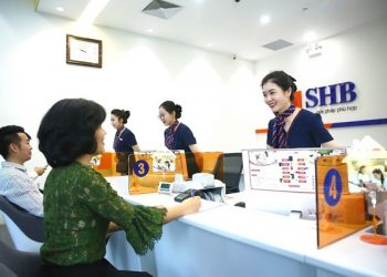 Ngân hàng tiếp tục phát hành hàng tỷ đồng để tăng vốn