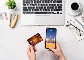 Sở hữu Mercedes khi chi tiêu bằng thẻ quốc tế VIB