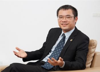 “Nhiệm vụ rất khả thi” của FPT khi HOSE lâm nguy