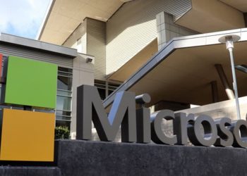 Tiềm ẩn cuộc chiến ngầm sau khi Amazon mất sếp lớn vào tay Microsoft