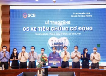 SCB tặng Hải Phòng 5 xe tiêm chủng lưu động