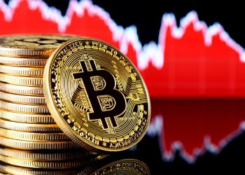 Giá Bitcoin giảm 6% trong khi Ethereum giảm xuống dưới mốc $3,000, chạm mốc thấp nhất trong vòng 2 tháng qua