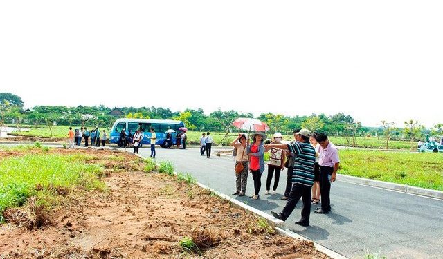 Cơn sốt đất nền 2021: vì sao giá không giảm?