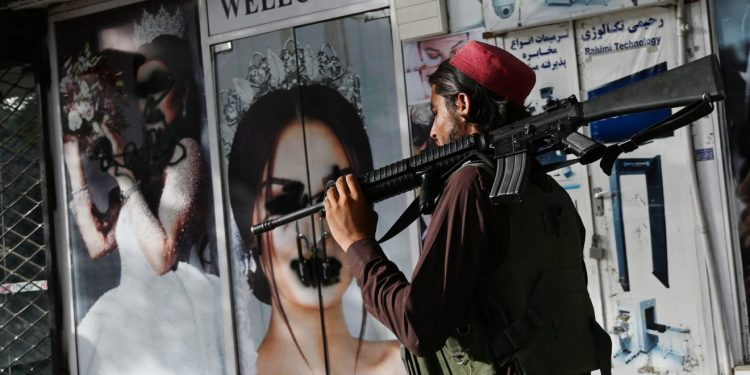 Dự án NFT giúp phụ nữ Afghanistan tiếp cận với giáo dục