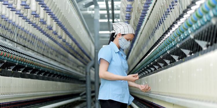 Xuất khẩu dệt may đạt 18,6 tỷ USD, tăng 14,1%