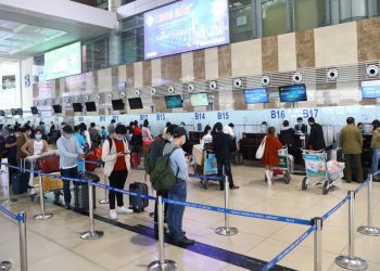 Cục Hàng không yêu cầu dừng bán vé máy bay nội địa