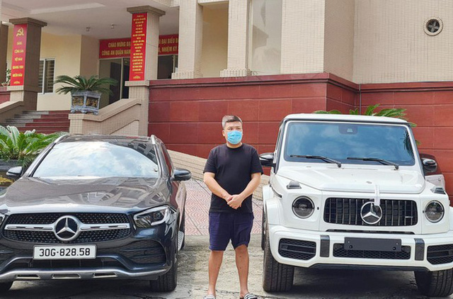 Cận cảnh hàng chục xe sang với số tiền khủng vừa được thu giữ từ một vòng chơi ở Hà Nội - Ảnh 4. Cận cảnh hàng chục xe sang với số tiền khủng vừa được thu giữ từ một vòng chơi ở Hà Nội - Ảnh 4.