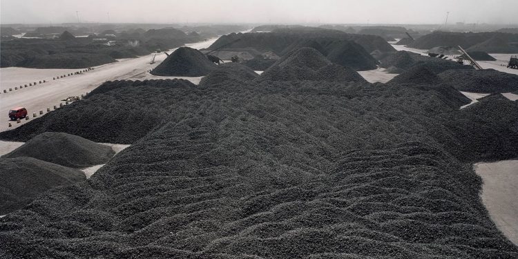 ViMoney - 3 cú sốc làm chậm đà tăng trưởng của Trung Quốc