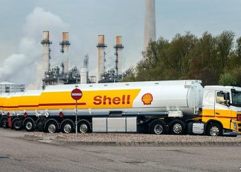 Một nhà đầu tư hoạt động nhắm vào Shell