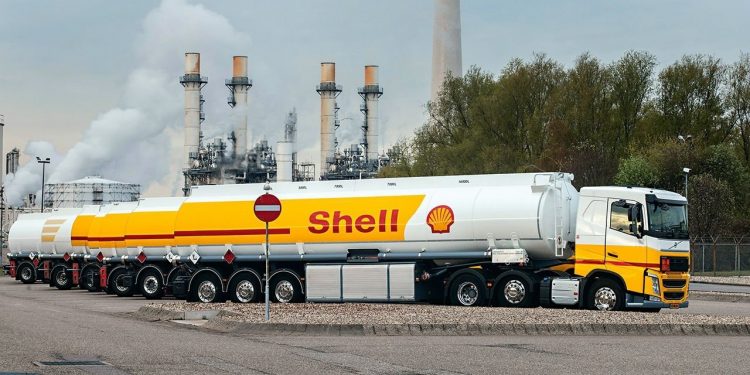 Một nhà đầu tư hoạt động nhắm vào Shell
