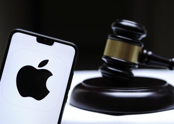 Chủ sở hữu XRP nộp đơn kiện Apple vì ứng dụng lừa đảo Toast Plus