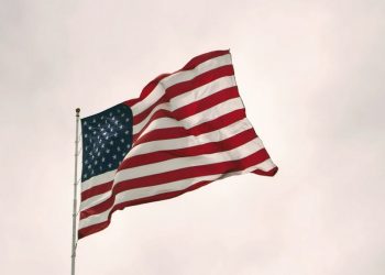 FDIC: Các cơ quan quản lý của Mỹ đang xem xét cách thức cho phép các ngân hàng nắm giữ Bitcoin