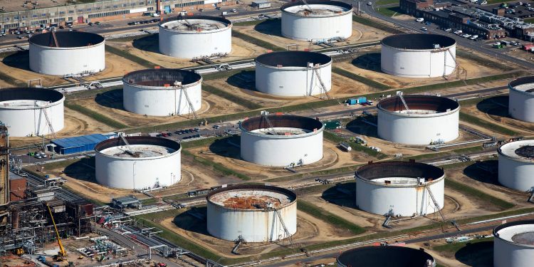 Cuộc khủng hoảng năng lượng toàn cầu sẽ đi về đâu? Chuyên gia Bank of America giải thích bốn hướng đi tiềm năng