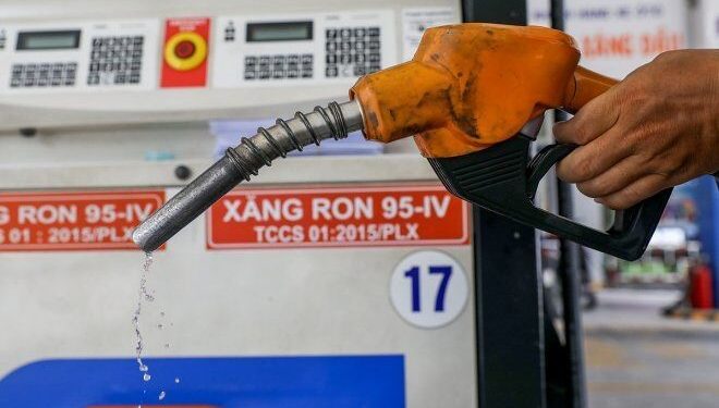 Liên bộ lý giải vì sao giá xăng tăng 930-970 đồng/lít