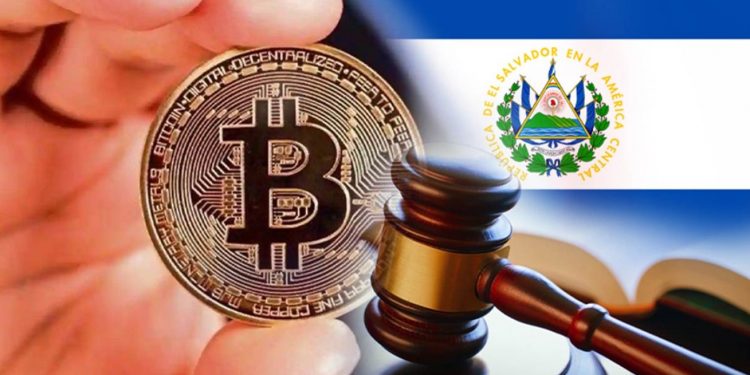 Fitch hạ xếp hạng của El Salvador do việc áp dụng Bitcoin