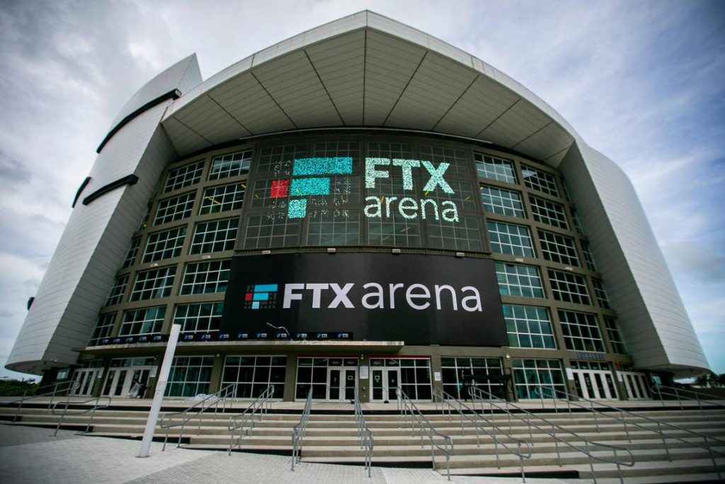 Khán giả sẽ nhận $500 khi tham gia trận đấu mở màn mùa giải FTX Arena