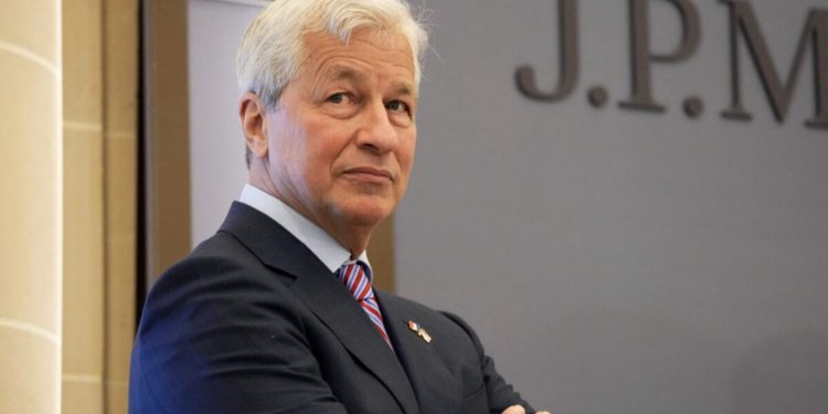 Ông trùm ngân hàng Jamie Dimon: "Bitcoin không có giá trị"