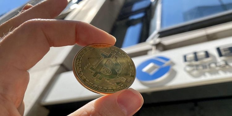 Trung Quốc đe dọa pháp lý với người chơi tiền mã hóa