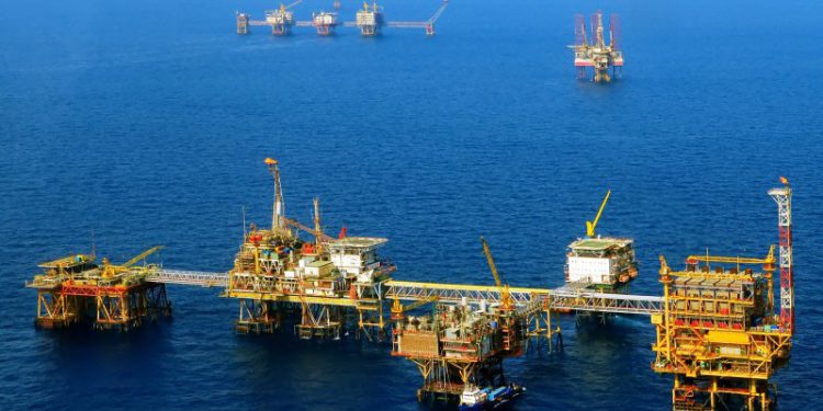 Diễn biến giá dầu sẽ ra sao sau khi đạt mức cao nhất nhiều năm?