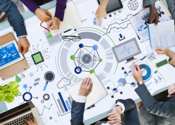 Kinh tế Hà Nội những ngày cuối năm 2021: Càng dồn nén, lò xo càng mạnh?