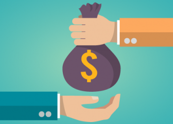 Hầu hết nhân viên ngân hàng và bảo hiểm không bị giảm lương vì Covid-19