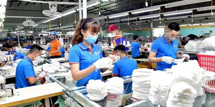 Nỗ lực khôi phục chuỗi sản xuất trong các khu công nghiệp