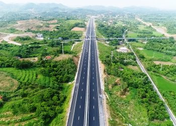 Sốt đất, bài học thắng thua khi thu hút dân đến ở - ViMoney