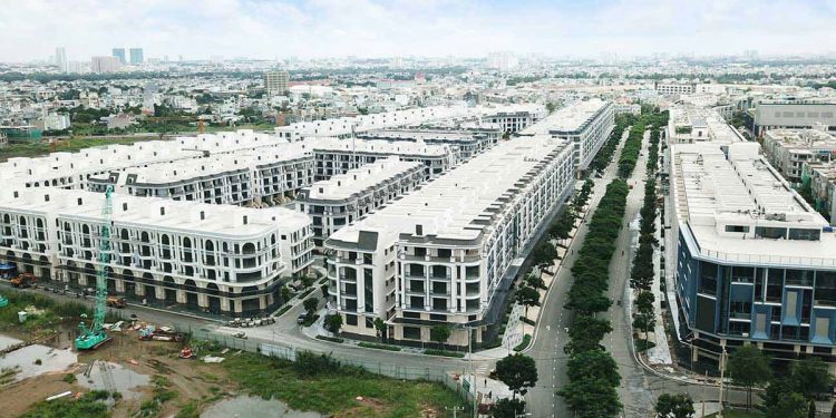 Giá nhà liền thổ phía Nam vẫn tăng 16% bất chấp "làn sóng" Covid-19