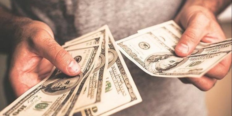 Nữ thạc sĩ Trung Quốc nghỉ việc trong ngành tài chính để đầu tư chứng khoán và cuối cùng phải đi trộm đồ siêu thị, 3 lời khuyên cho nhà đầu tư