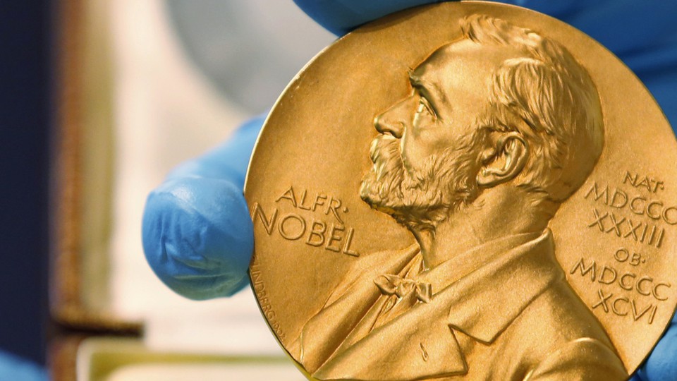 Quỹ Nobel còn lại bao nhiêu tiền?