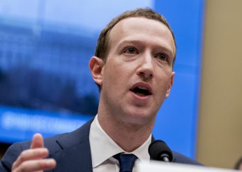 Hàng nghìn nhân viên Facebook có thể bị sa thải tuần này