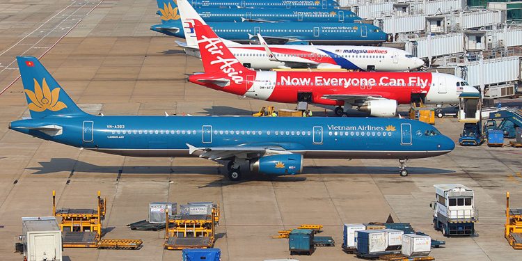 đề xuất Hà Nội mở lại đường bay nội địa từ 5/10