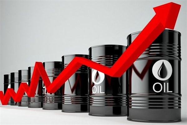 Giá dầu thế giới tăng vọt, nhận định của chuyên gia Việt Nam