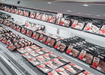 Lý do giá lợn hơi xuống đáy, thịt lên phản vẫn cao chót vót