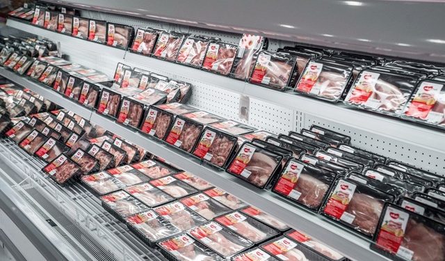 Lý do giá lợn hơi xuống đáy, thịt lên phản vẫn cao chót vót