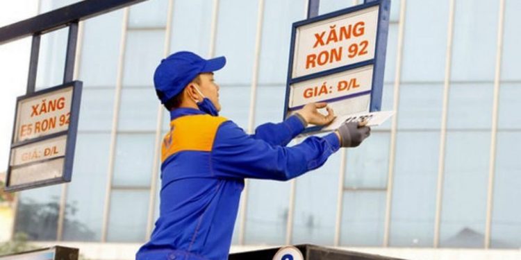 Dự báo, đầu tuần giá xăng tăng mạnh, vượt mức 22.000 đồng/lít