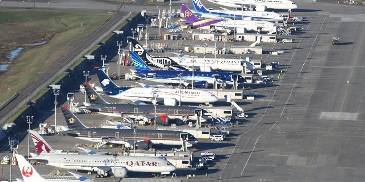 hàng không thế giới lỗ 201 tỷ USD