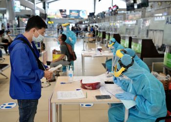 Mỗi ngày ngừng bay, ngành hàng không “bốc hơi” 500 tỷ