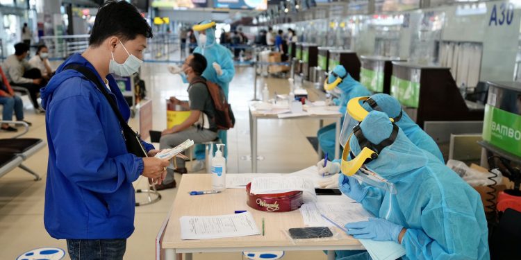 Mỗi ngày ngừng bay, ngành hàng không “bốc hơi” 500 tỷ