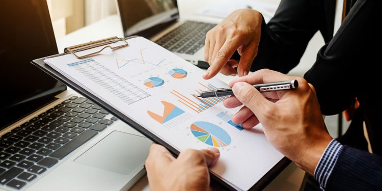 Kinh doanh quý III: GAS lãi ròng 2,417 tỷ, FPT tăng 21%