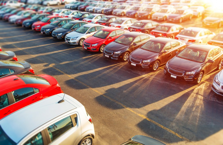 Các nhà nhập khẩu ô tô muốn được giảm 50% lệ phí trước bạ