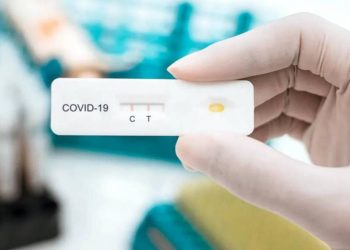 Miễn thuế nhập khẩu vật tư sản xuất que test Covid-19