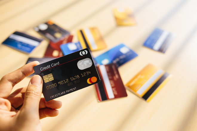 Đề xuất miễn giảm lãi cho chủ thẻ tín dụng