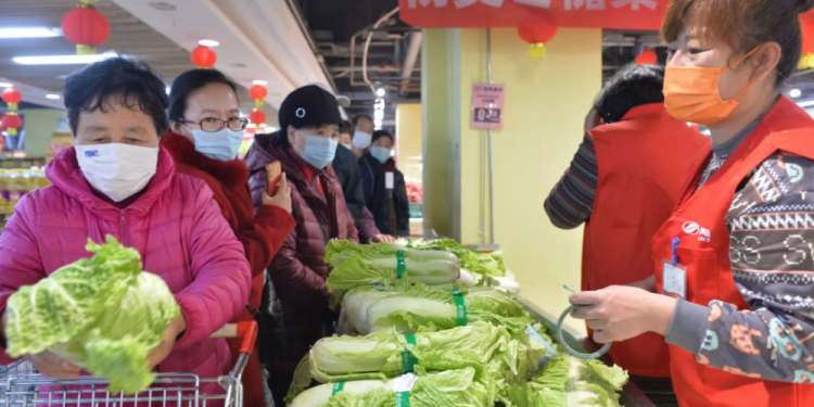 Tại sao Trung Quốc khuyến khích các gia đình tích trữ nhu yếu phẩm?